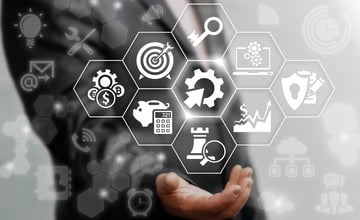 OBIC7 とは？機能や特徴、メリット、注意点、評判などを解説