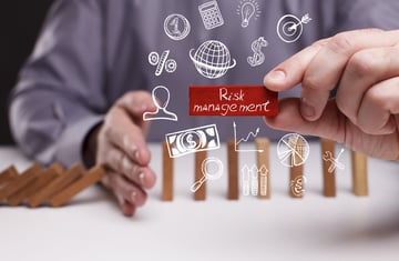 リスクマネジメントとは? 具体的な手法やプロセスを簡単に解説